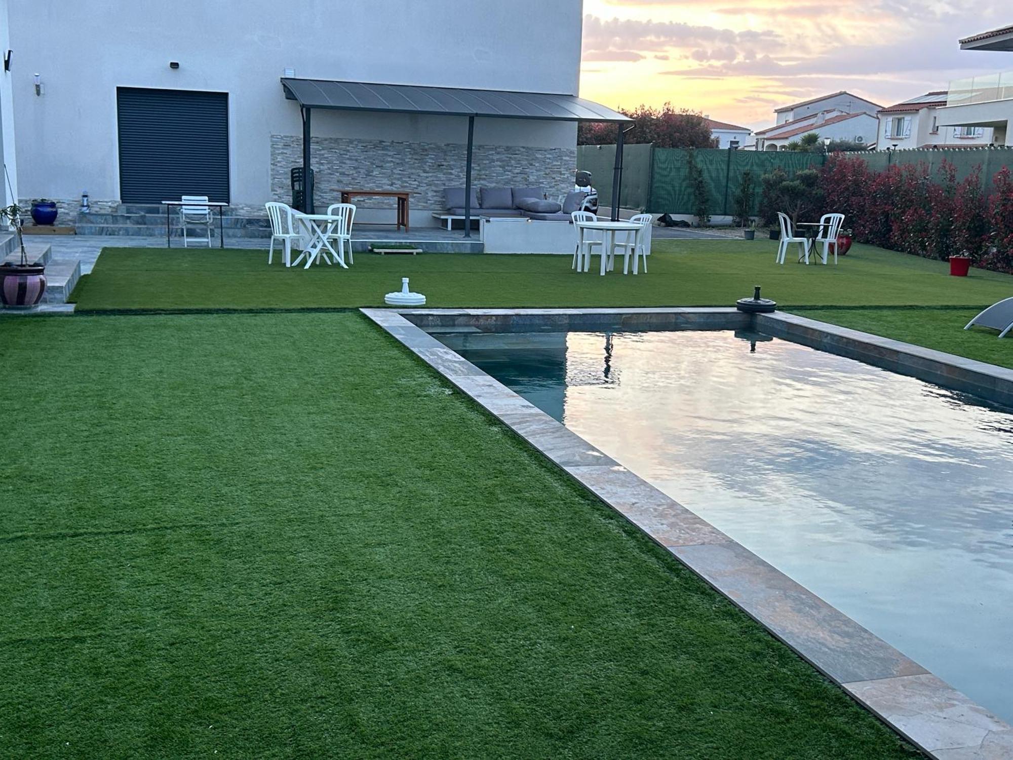 Grande Villa Avec Piscine Bompas  ภายนอก รูปภาพ